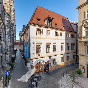 4* Hotell Cerny Slon