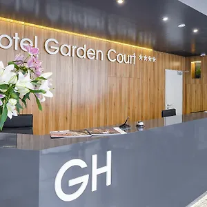 4* Ξενοδοχείο Garden Court
