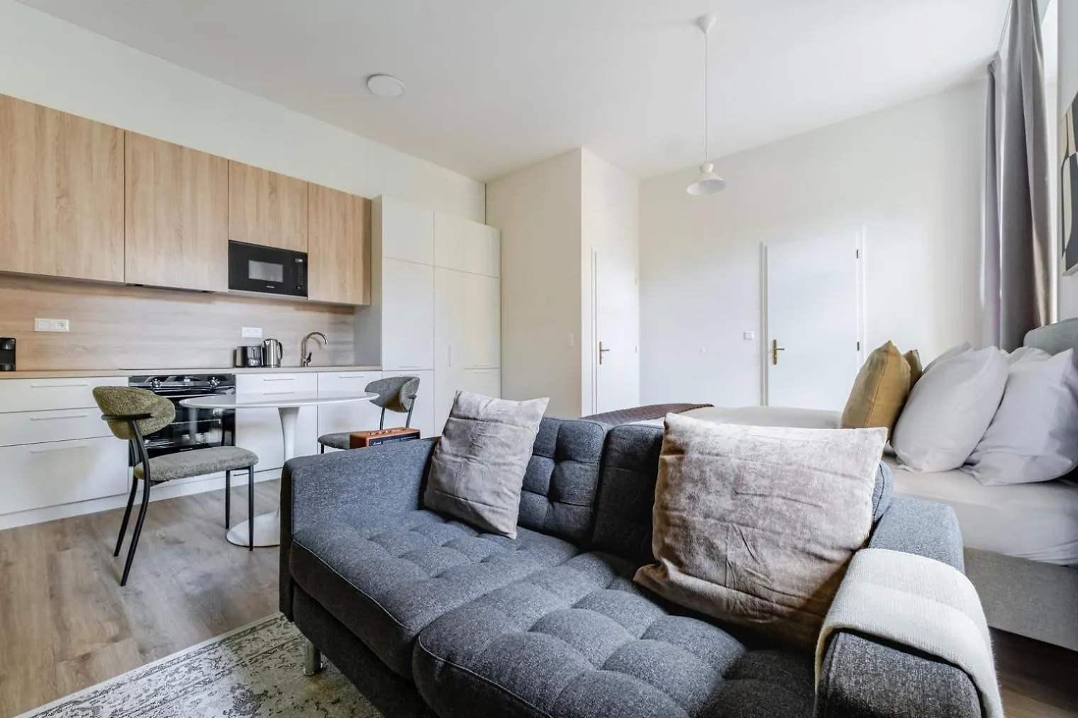 Blueground Letna Furnished Studio Foodie Area Prg-54 Praha Apartmán